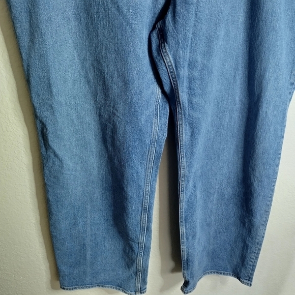 NWT Abercrombie & Fitch Curve Love High Rise 90s Relaxed Jean sz 22 - Picture 4 of 9